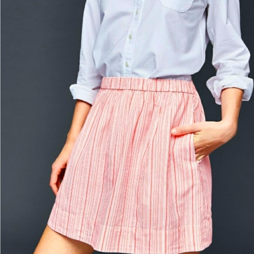 NWOT! GAP Linen Stripe Mini Skirt! Size XS!